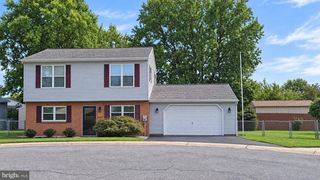 12 ROGERS CIR, Newark, DE 19702