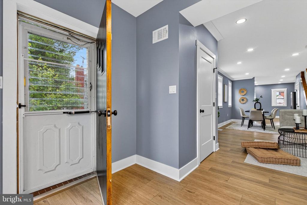Image 13 of property listing at 262 COLGATE, Baltimore, MD 21222