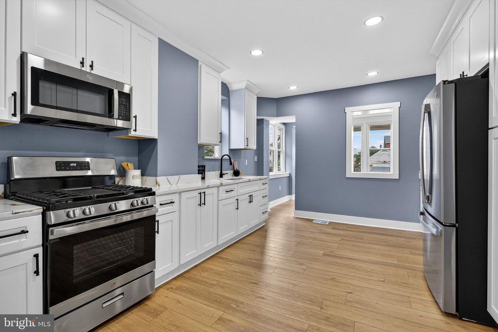 Image 6 of property listing at 262 COLGATE, Baltimore, MD 21222