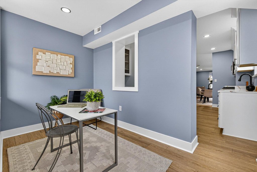 Image 9 of property listing at 262 COLGATE, Baltimore, MD 21222