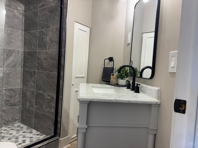 2052 Pleasant Avenue, Hamilton, OH 45015