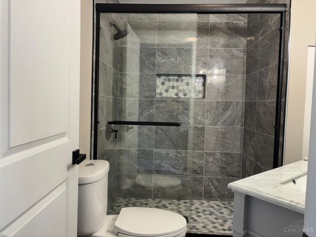 2052 Pleasant Avenue, Hamilton, OH 45015