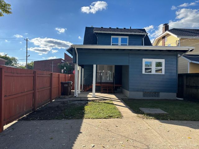 2052 Pleasant Avenue, Hamilton, OH 45015