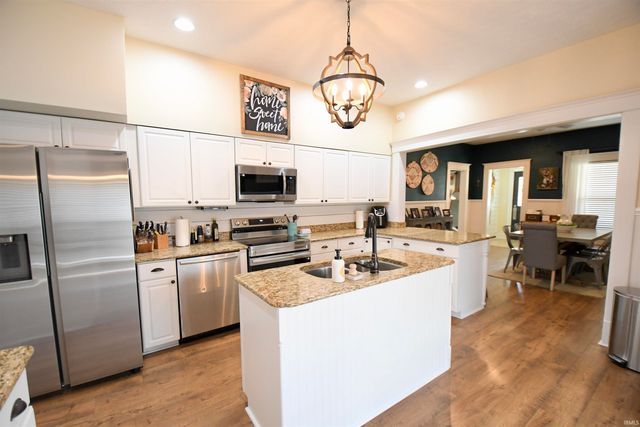 502 R Street, Bedford, IN 47421