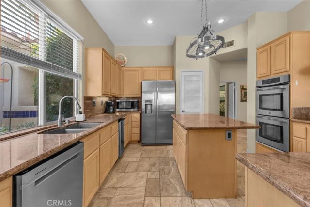 140 Kavenish East, Rancho Mirage, CA 92270