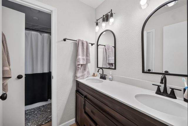 3919 Ridgeoak Way, Farmers Branch, TX 75244