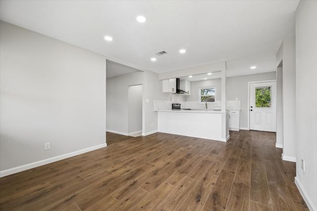 4203 Mowery Road, Houston, TX 77047