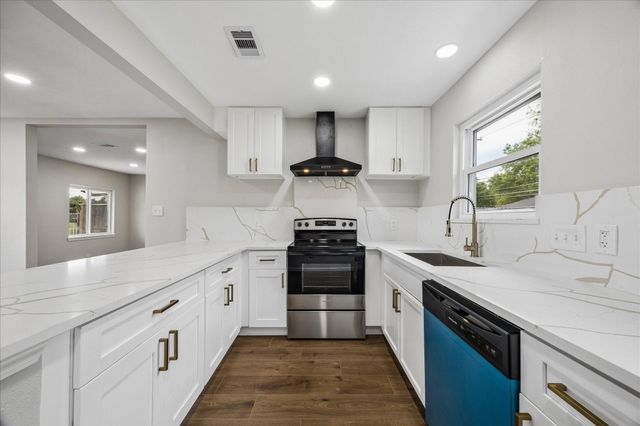 4203 Mowery Road, Houston, TX 77047