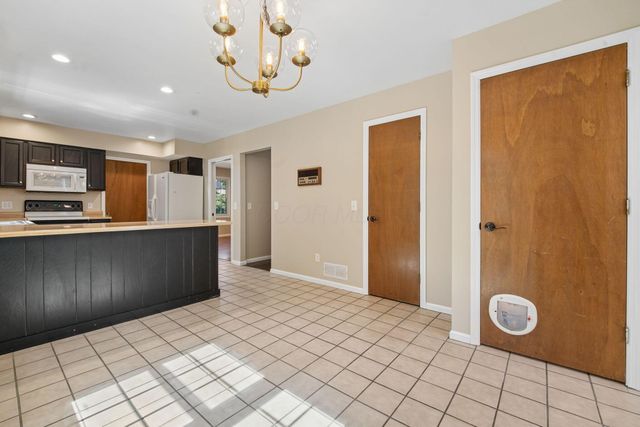 1355 Goldsmith Drive, Westerville, OH 43081