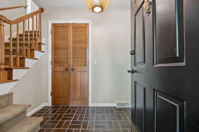 1355 Goldsmith Drive, Westerville, OH 43081