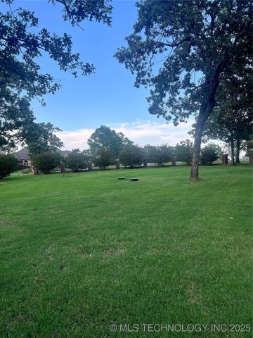 910 Summit Ridge, Mcalester, OK 74501
