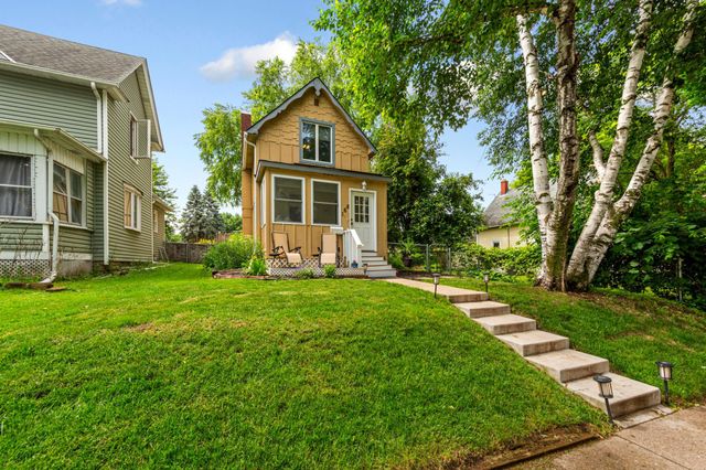 168 Hurley Street E, West Saint Paul, MN 55118
