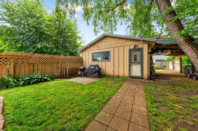 168 Hurley Street E, West Saint Paul, MN 55118