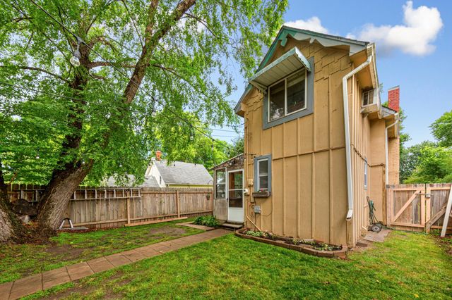 168 Hurley Street E, West Saint Paul, MN 55118