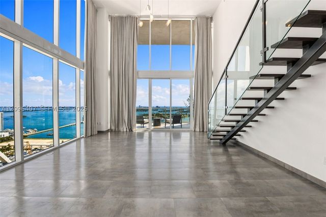 1040 Biscayne Blvd 3704, Miami, FL 33132