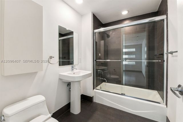 1040 Biscayne Blvd 3704, Miami, FL 33132