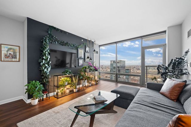 100 E 14th Street 2809, Chicago, IL 60605