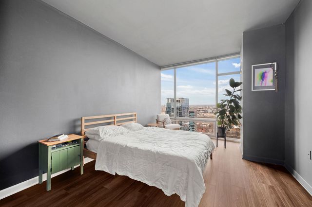 100 E 14th Street 2809, Chicago, IL 60605