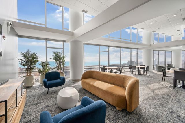 100 E 14th Street 2809, Chicago, IL 60605