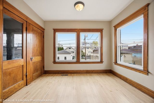 2423 Wesley Avenue, Berwyn, IL 60402