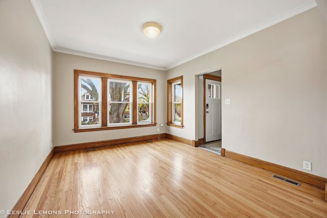 2423 Wesley Avenue, Berwyn, IL 60402