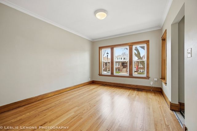 2423 Wesley Avenue, Berwyn, IL 60402