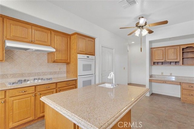 19265 Kanbridge, Apple Valley, CA 92308