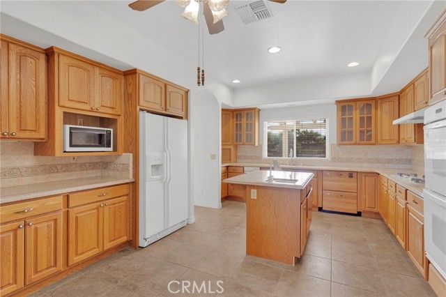 19265 Kanbridge, Apple Valley, CA 92308