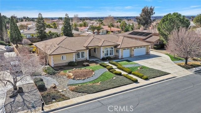 19265 Kanbridge, Apple Valley, CA 92308