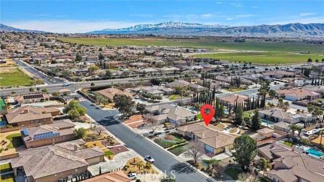 19265 Kanbridge, Apple Valley, CA 92308