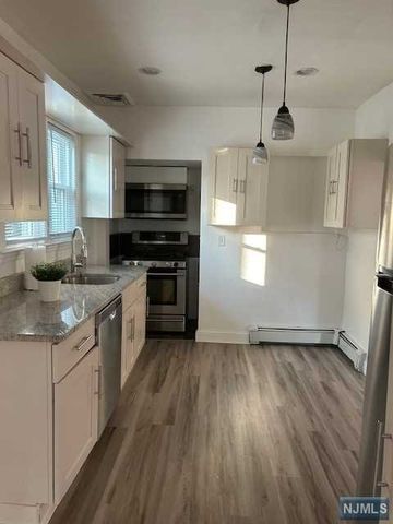 417 Page Avenue, Lyndhurst, NJ 07071