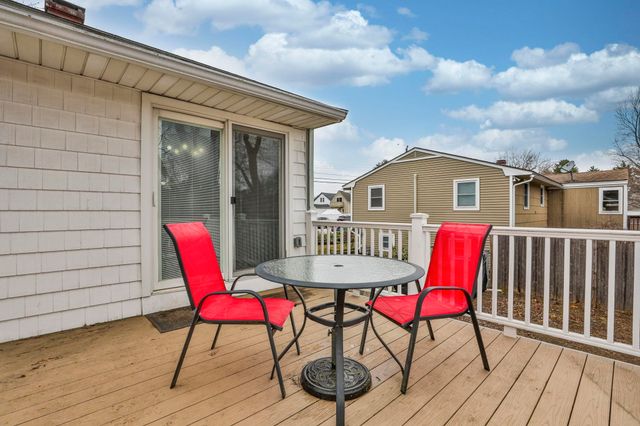8 Kingston Drive, Nashua, NH 03060