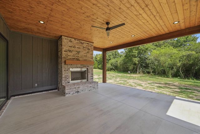 12 Neva Ridge Road, Greenbrier, AR 72058