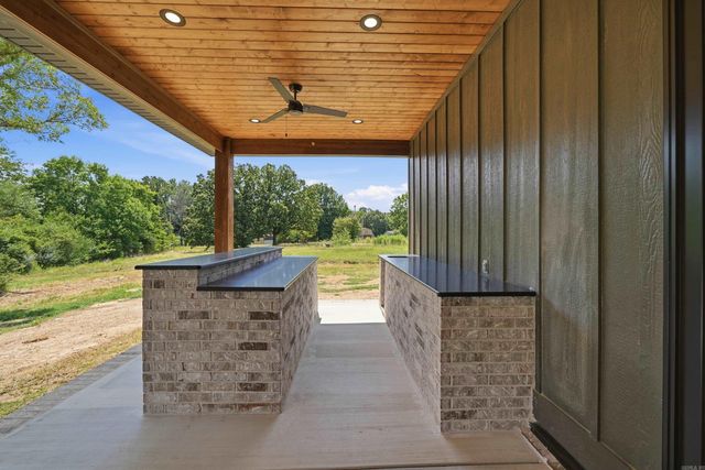 12 Neva Ridge Road, Greenbrier, AR 72058
