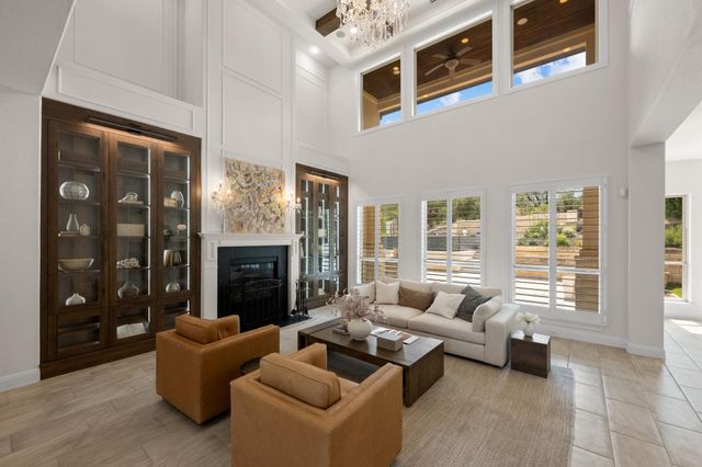 310 Bella Montagna CIR, Austin, TX 78734
