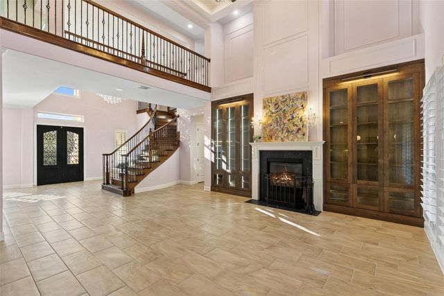 310 Bella Montagna CIR, Austin, TX 78734