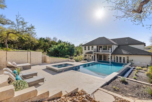 310 Bella Montagna CIR, Austin, TX 78734