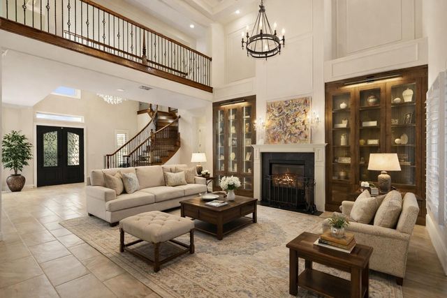 310 Bella Montagna CIR, Austin, TX 78734