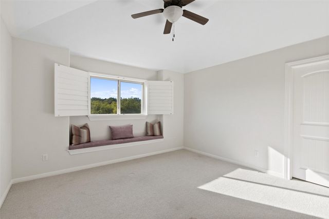 310 Bella Montagna CIR, Austin, TX 78734