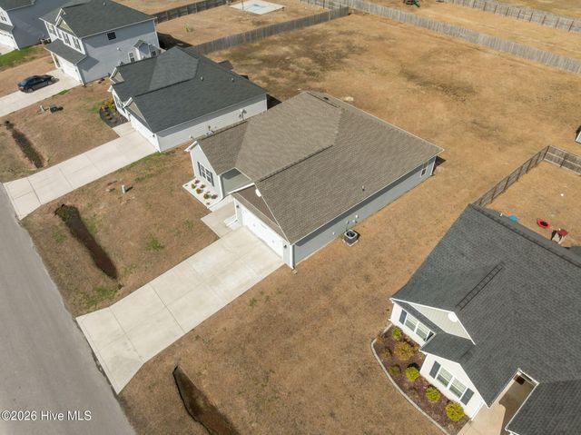 211 Moonstone Court, Jacksonville, NC 28546