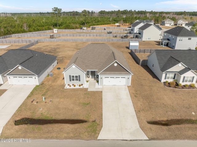 211 Moonstone Court, Jacksonville, NC 28546