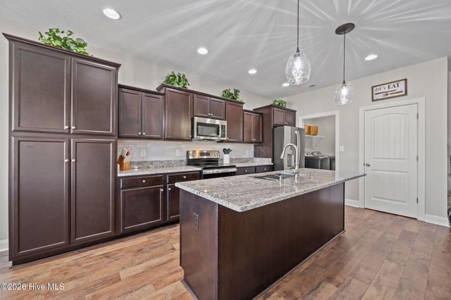 211 Moonstone Court, Jacksonville, NC 28546