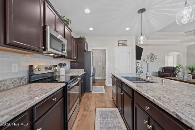 211 Moonstone Court, Jacksonville, NC 28546