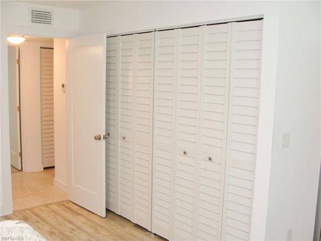 3980 Estero Bay LN F23, Naples, FL 34112