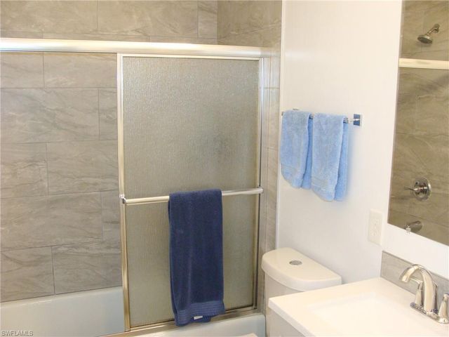 3980 Estero Bay LN F23, Naples, FL 34112