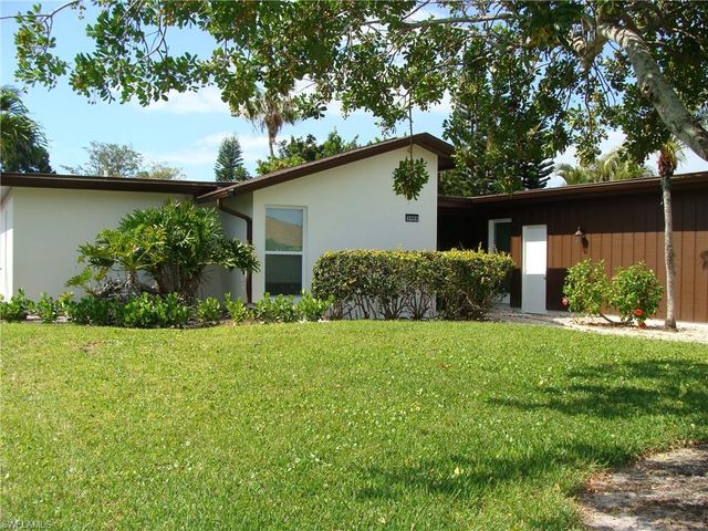 3980 Estero Bay LN F23, Naples, FL 34112