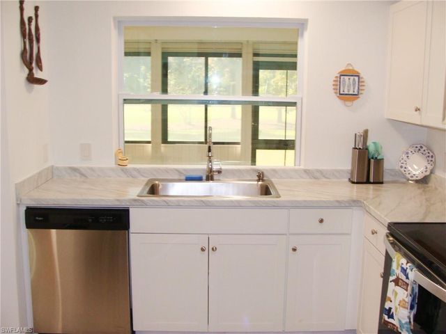 3980 Estero Bay LN F23, Naples, FL 34112