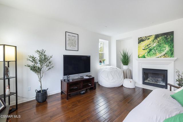 1513 Silver Shadow Drive, Newbury Park, CA 91320