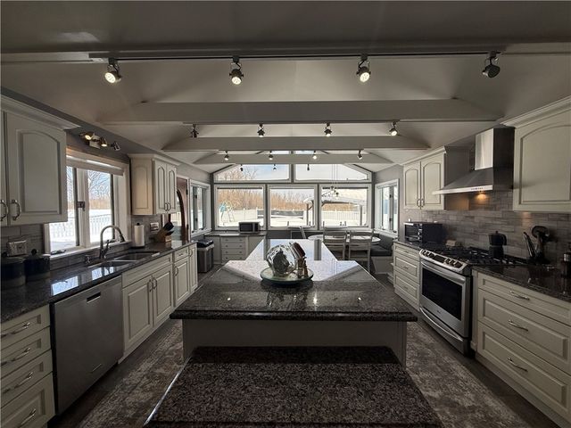 3163 County Route 121, Fayette, NY 13148