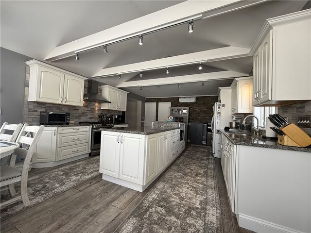 3163 County Route 121, Fayette, NY 13148